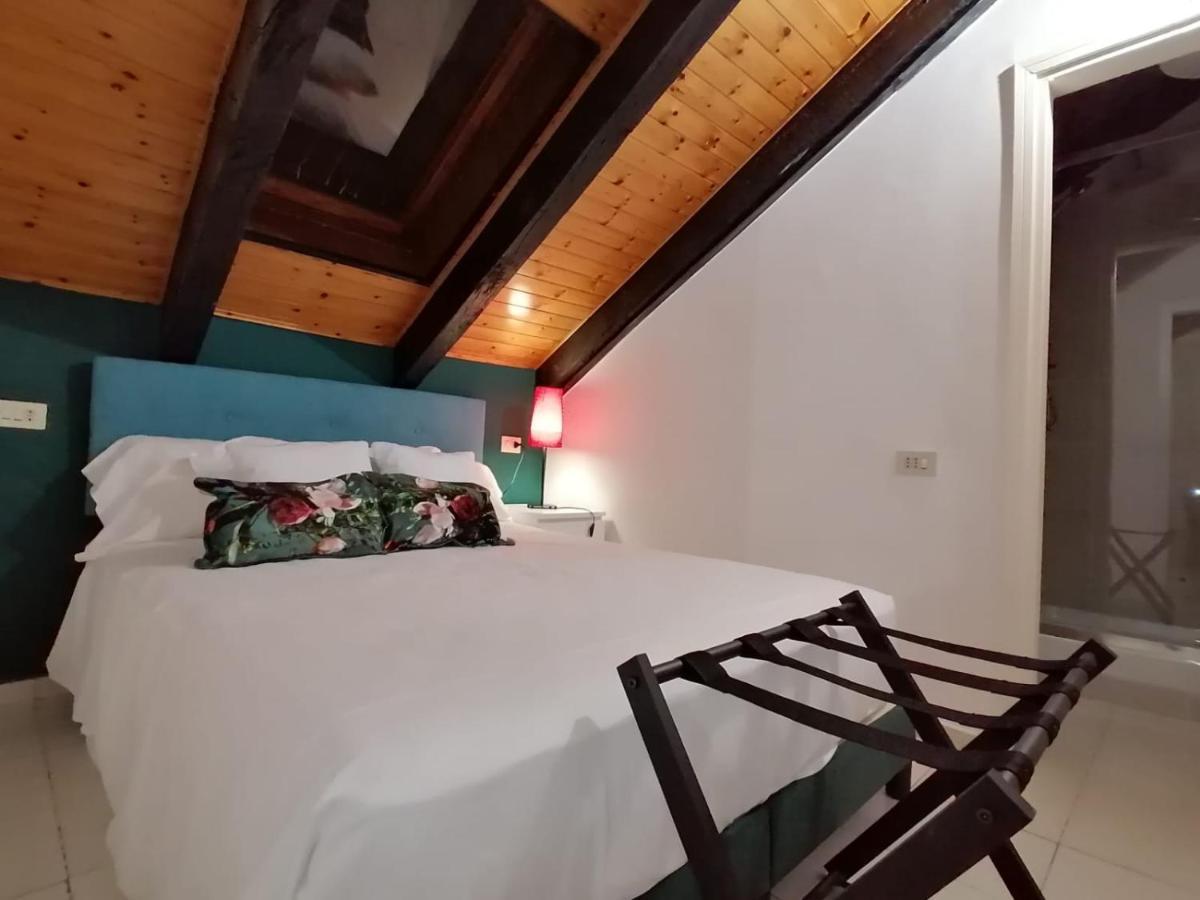 Апартаменты Mercanti Attic Version Милан Экстерьер фото
